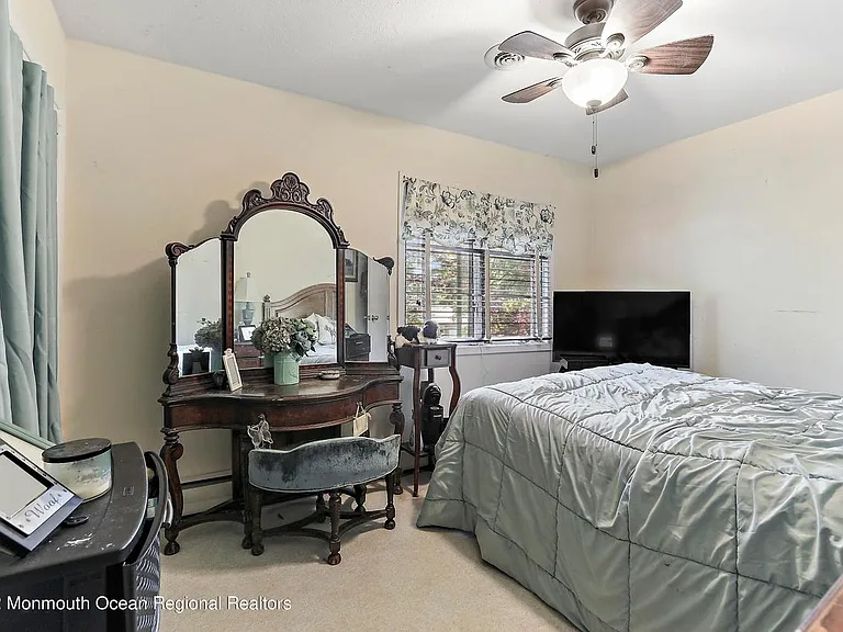 60 Shady Nook Dr — Photo 13