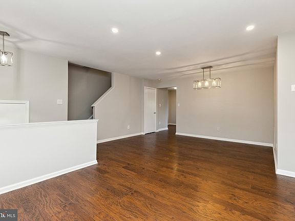 4th image of 3210 Antrim Cir