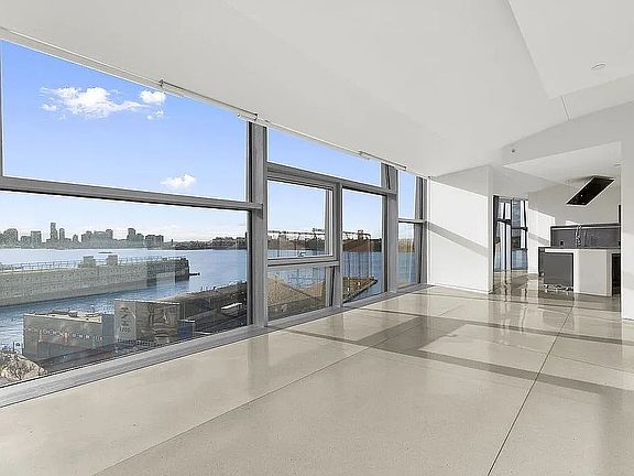 3rd image of 100 11th Ave APT 14B