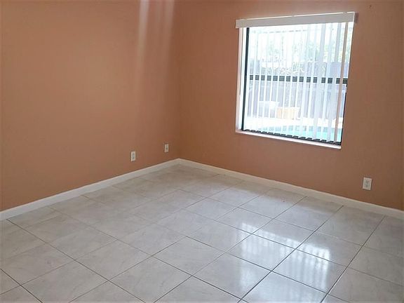 5th image of 5815 Eddy Ct
