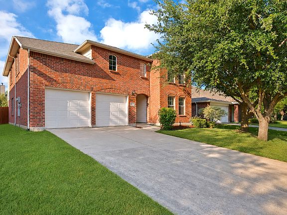 2nd image of 3201 Hoover Dr