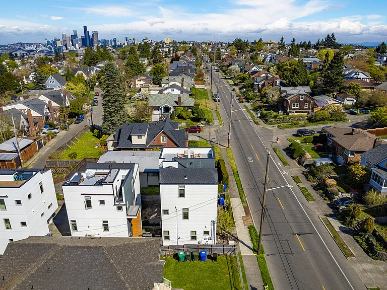 3411 15th Ave S — Photo 55