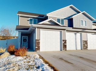 3423 Meridian Dr, Bismarck, ND 58504