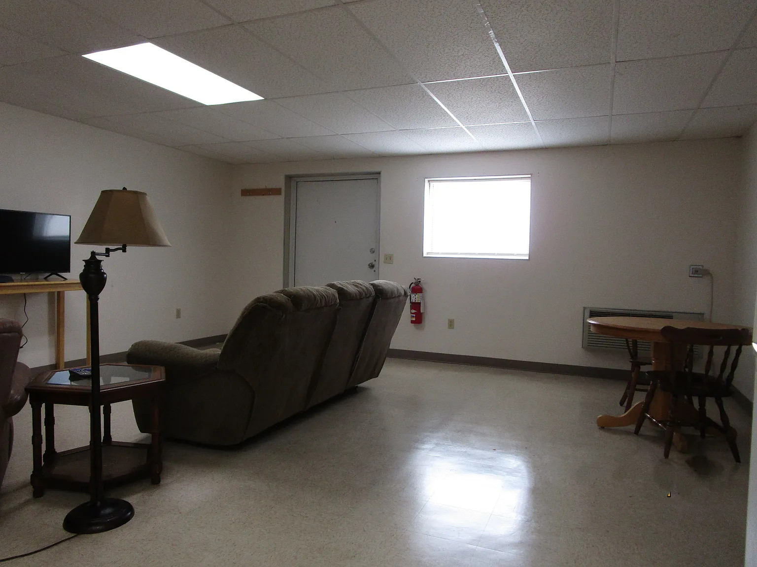 2 bed, $1,100 — Photo 3
