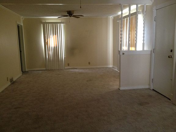 Open Concept Living/Dining 