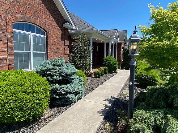 2nd image of 626 Scarlet Dr