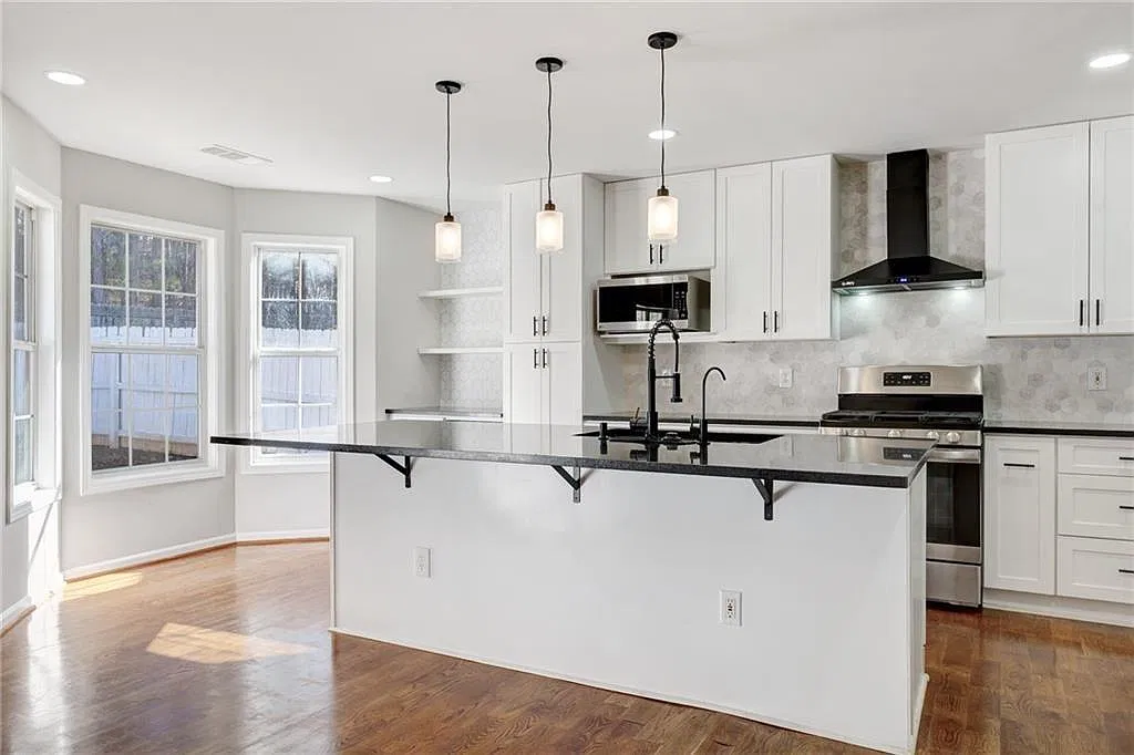 3 bed, 2.5 bath, 1486 sqft, $2,500 — Photo 3