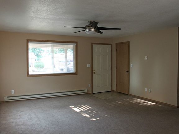 3rd image of 20415 71st St E