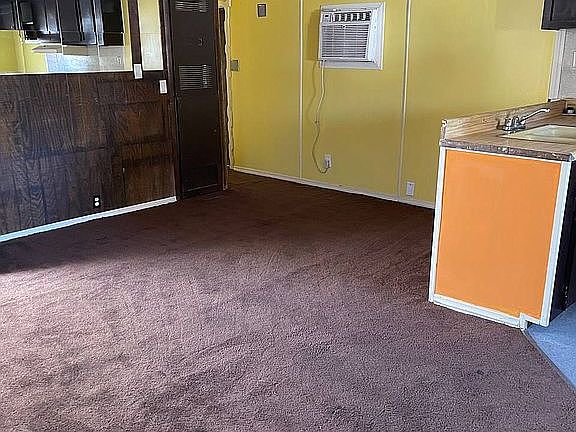 4th image of 4976 Stanley Ave Trlr 32