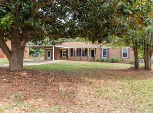 4 Foster Dr, Newnan, GA 30263