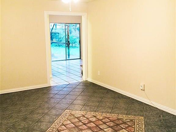 5th image of 121 Dorris Dr