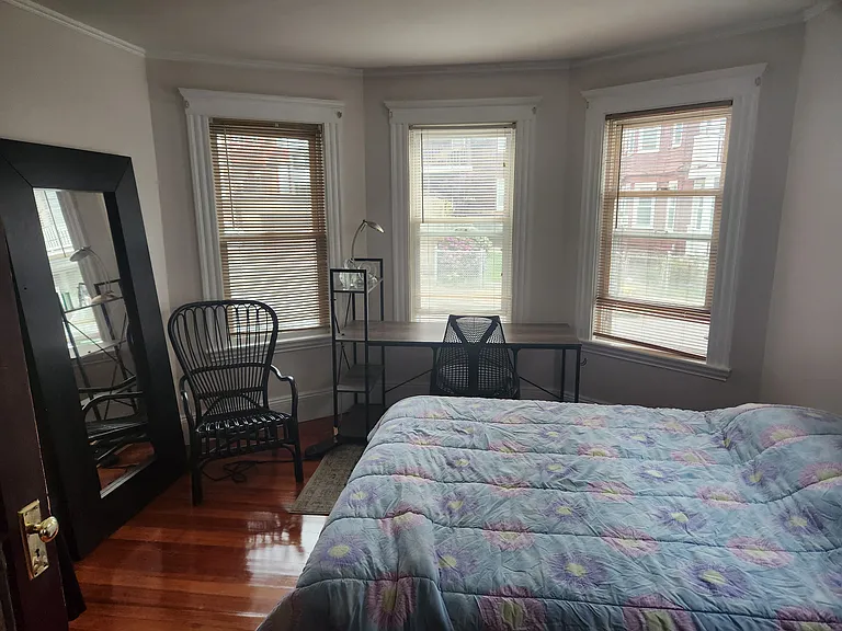 2 Chase St #1 — Photo 11
