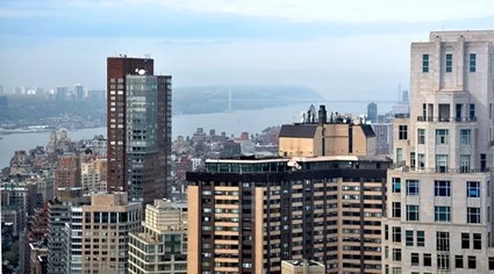 Rented by Douglas Elliman | media 35