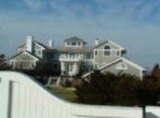 194 Dune Rd, Quogue, NY 11959