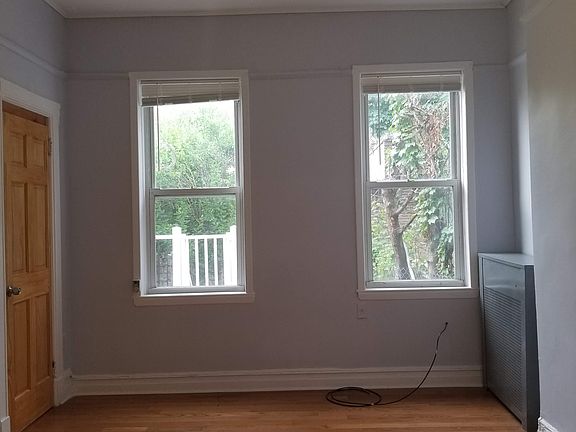 5th image of 368 E 28th St #1