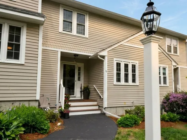 117 Laurelwood Dr #117, Hopedale, MA 01747