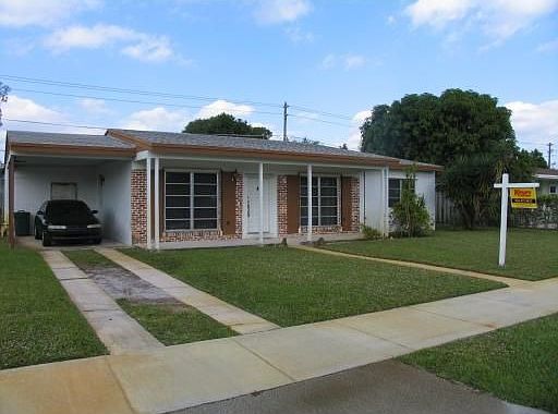 1st image of 3221 NW 4th Pl
