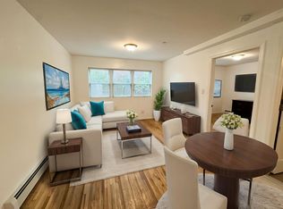 26-20 30th St #1R, Astoria, NY 11102