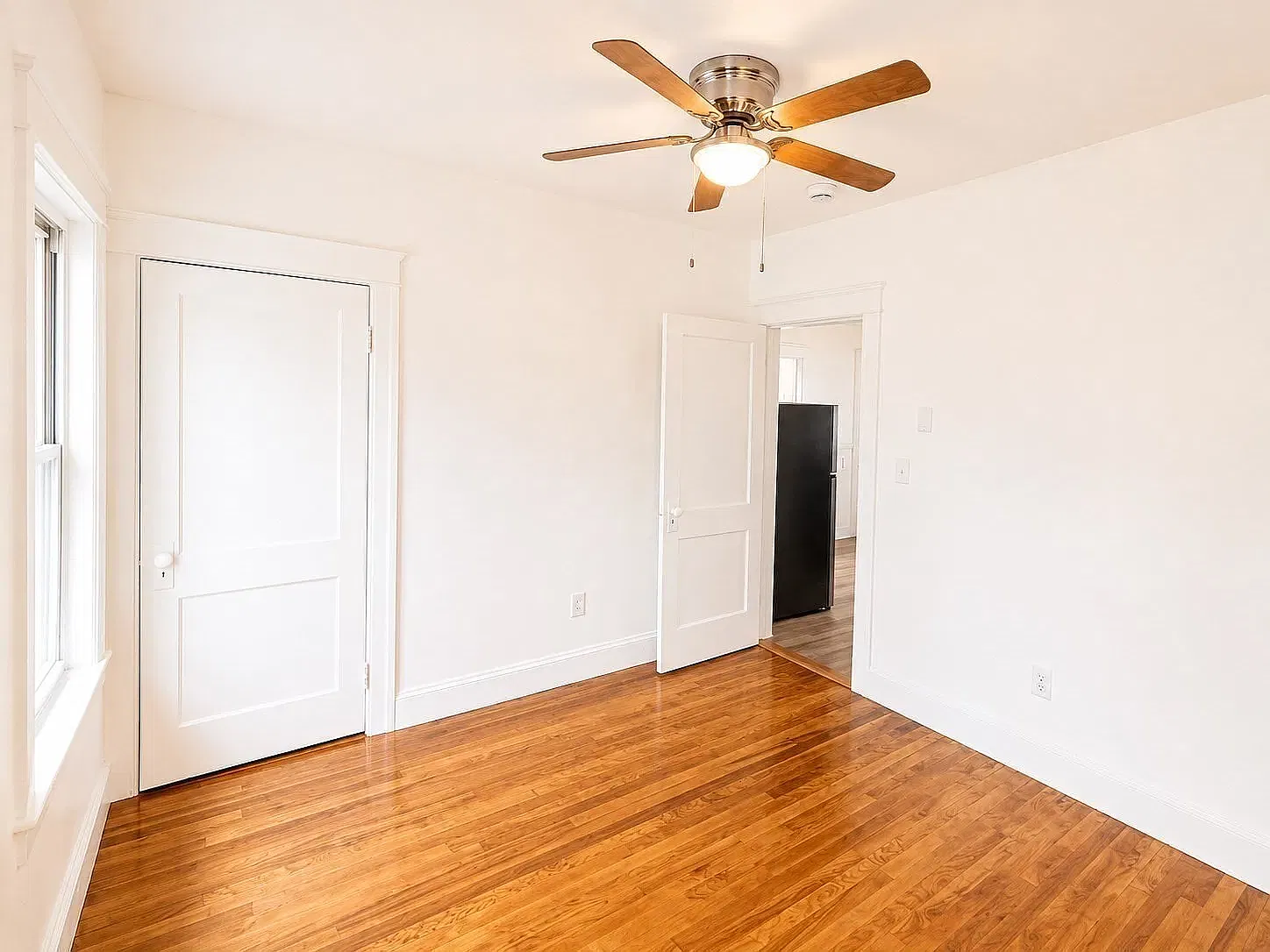 2 bed, 720 sqft, $1,850 — Photo 3