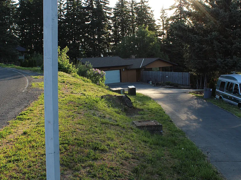 Crestview Ln — Photo 8