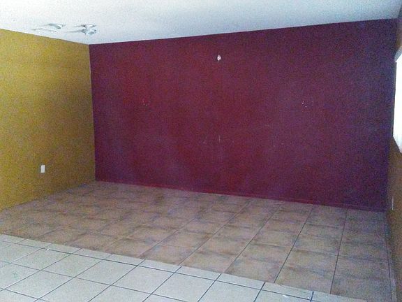 2nd image of 3224 Deerfield Dr