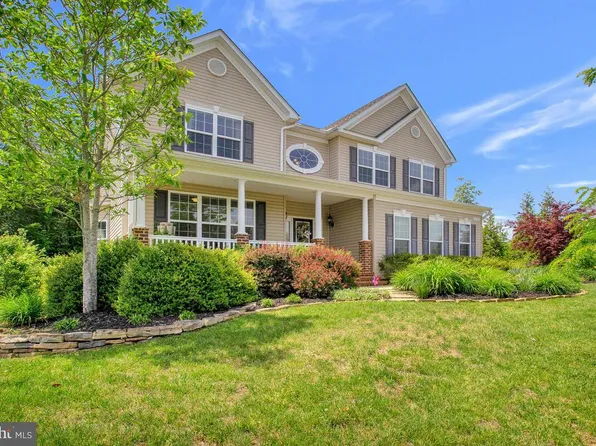 3220 Huntsman Dr, Huntingtown, MD 20639