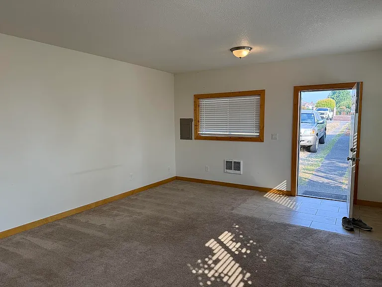 8116 NW Bacon Rd — Photo 3