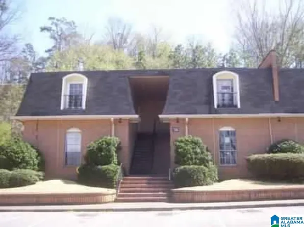 186 Old Montgomery Hwy APT C, Vestavia Hills, AL 35216