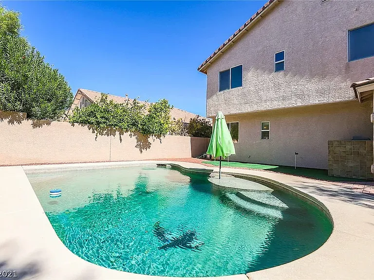 8101 Peach Flare St — Photo 7