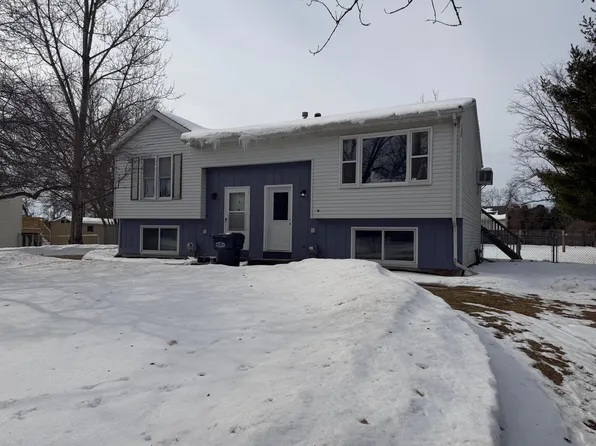 57704 Rumshire Dr, Mattawan, MI 49071