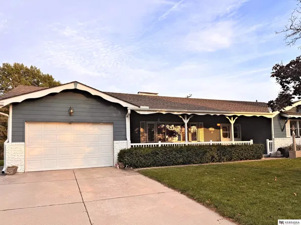 12605 Cryer Ave, Omaha, NE 68144