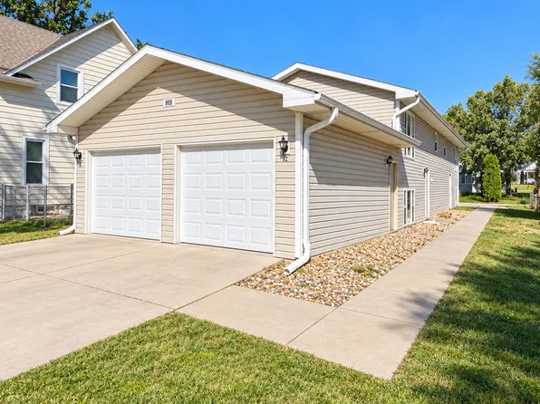 808 Peach St APT 2, Lincoln, NE 68502