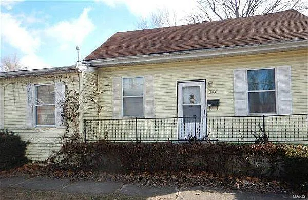 304 S Church St photo 1