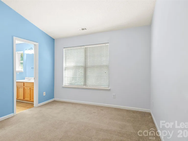 148 Mangum Cir — Photo 24