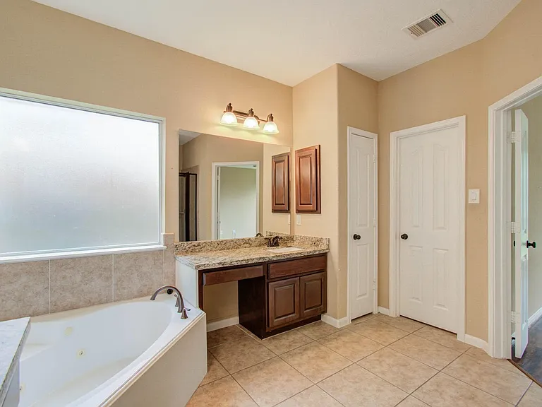21331 Parham Cir — Photo 26