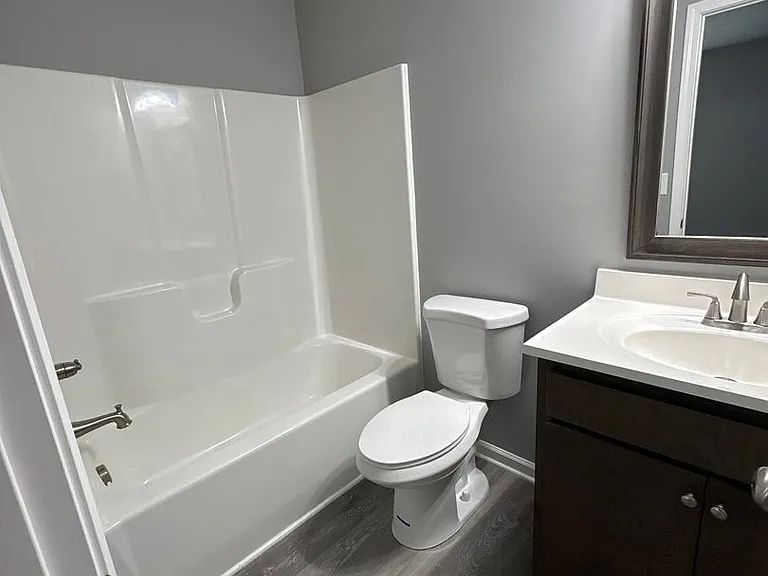 428 W Waggoner St — Photo 11