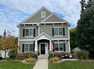 1028 S 5th St, St Charles, IL 60174