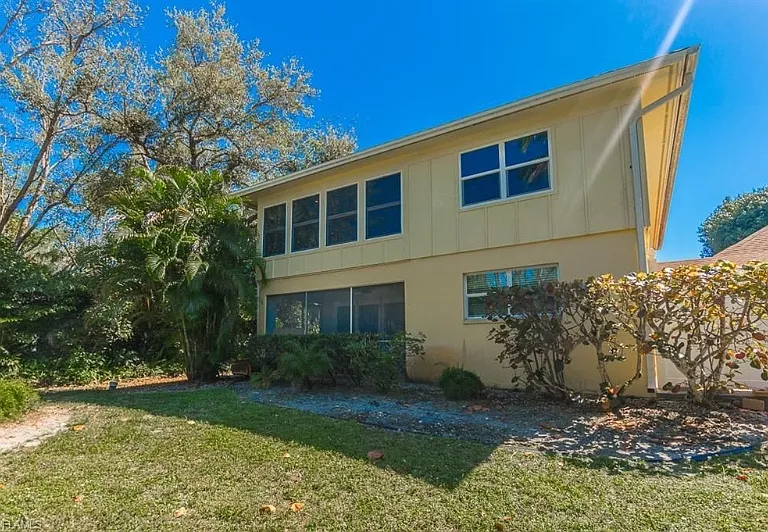 1219 Solana Rd #18 — Photo 11