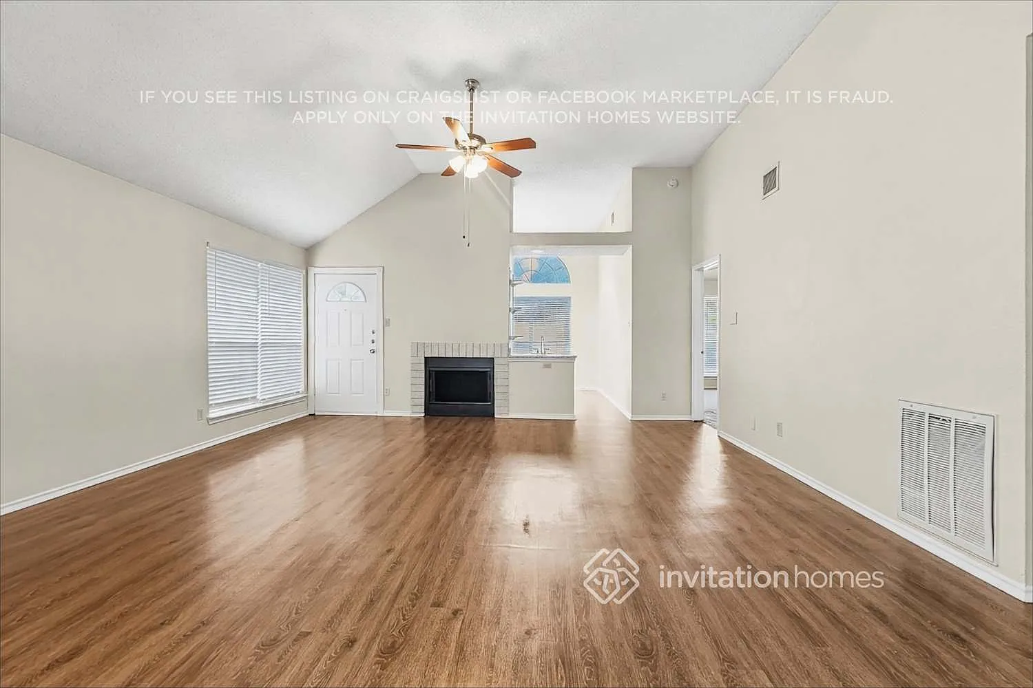 8512 Sabinas Trl Fort Worth, TX 76118 — Photo 4