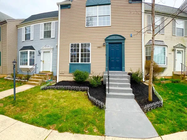 13831 Laura Ratcliff Ct, Centreville, VA 20121