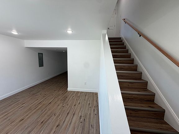 3rd image of 227 King St