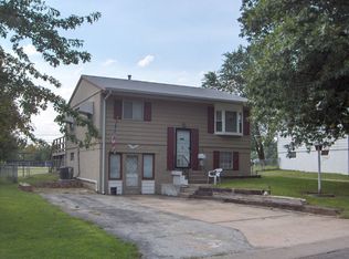 1408 N Cherokee St, Independence, MO 64058