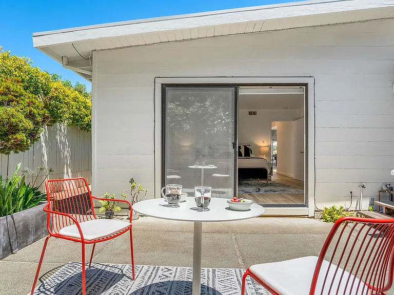 218 San Rafael Ave — Photo 25