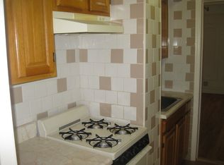 525 Decatur St APT 3, Brooklyn, NY 11233