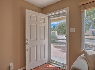 1819 Field Dr NE, Albuquerque, NM 87112