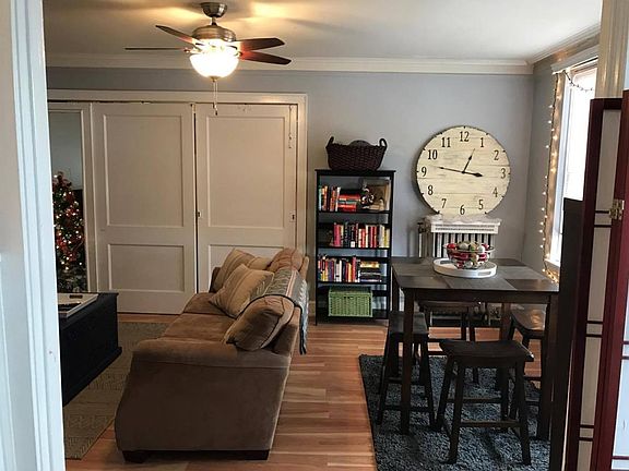 4th image of 525 W Arlington Pl APT 567