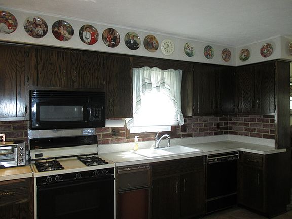 5th image of 1407 Cleary Ave