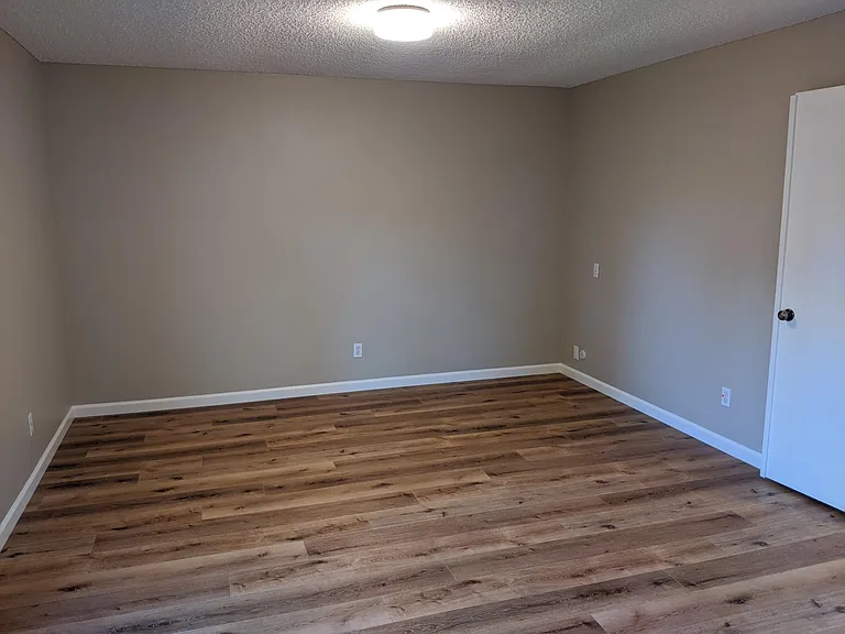 2637 Volga Way — Photo 11