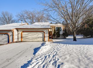 2030 Vienna Ln, Eagan, MN 55122