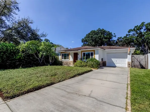 212 Washington Ave, Oldsmar, FL 34677